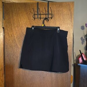 32 Degrees Women's Black Skort